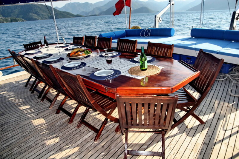 Blue Cruise & Villa Sunflower