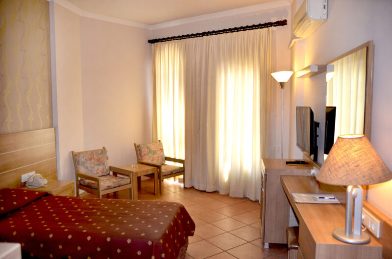 Boulevard Hotel
