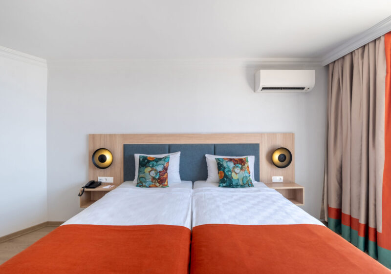 Nova Life Hotel