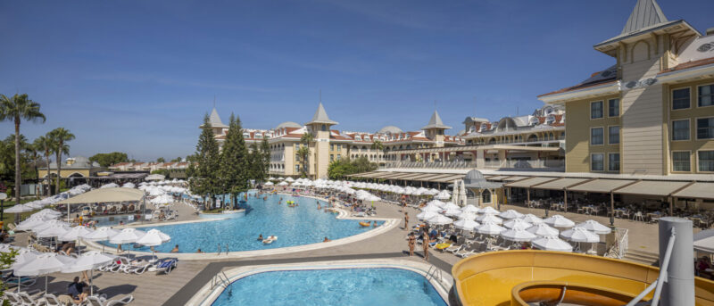 Side Star Resort